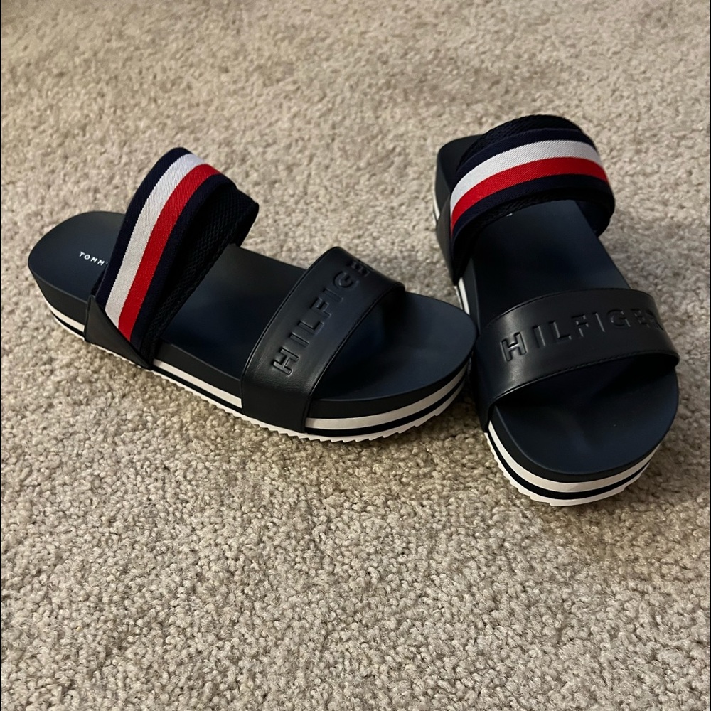 Tommy Hilfiger flip flops